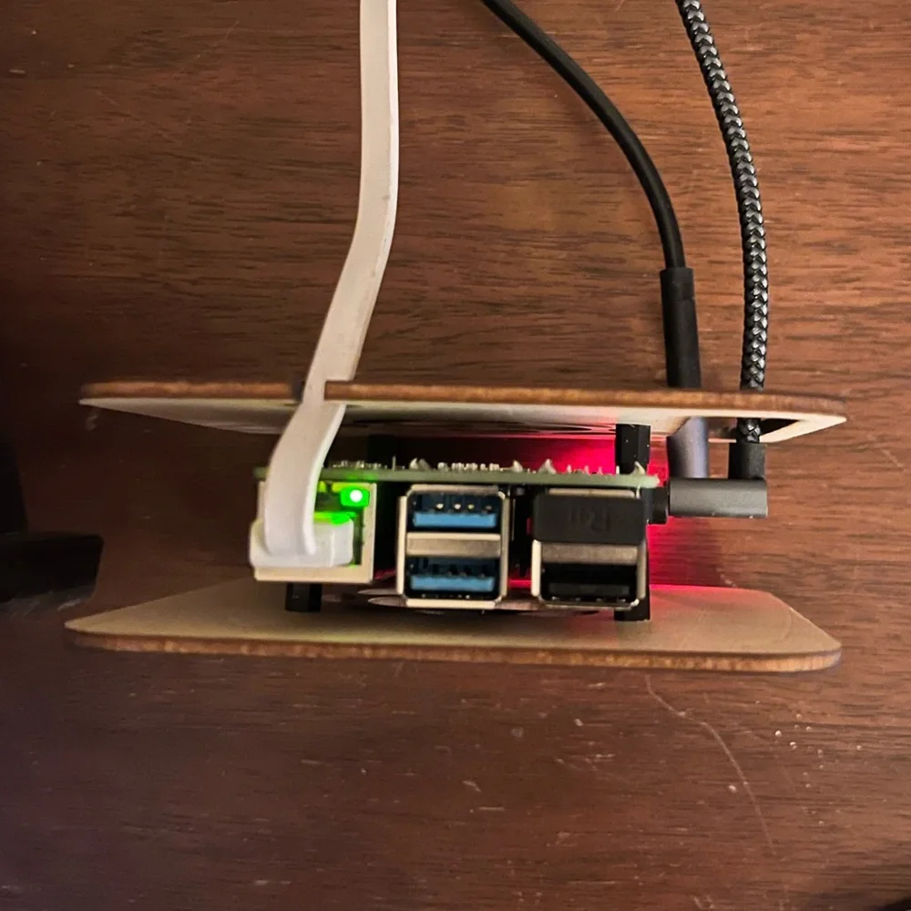Raspberry Pi 4 cover case whatever you wanna call it.
